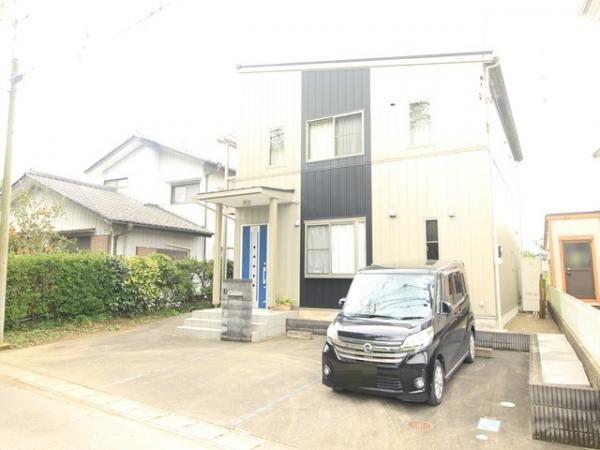 4LDK house in Ryugasaki, Ibaraki - Photo 1