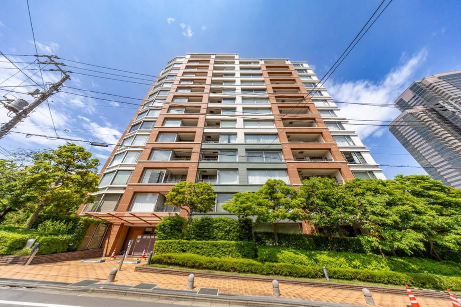 1LDK apartment in Shibuya Ward, Tokyo - Photo 1