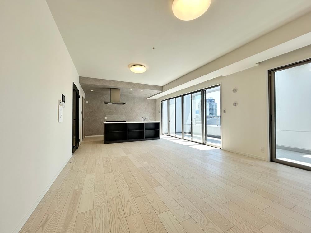 2LDK apartment in Nishi Ward, Osaka - Photo 1