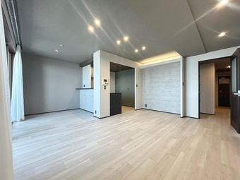 3LDK apartment in Minato Ward