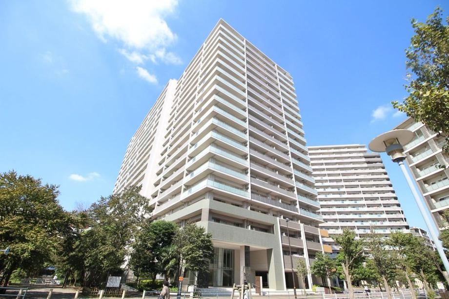 4LDK+S apartment in Adachi Ward, Tokyo - Photo 1