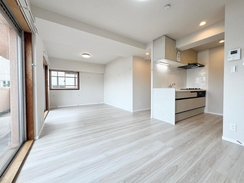 2LDK apartment in Nishi Ward, Osaka - Photo 1