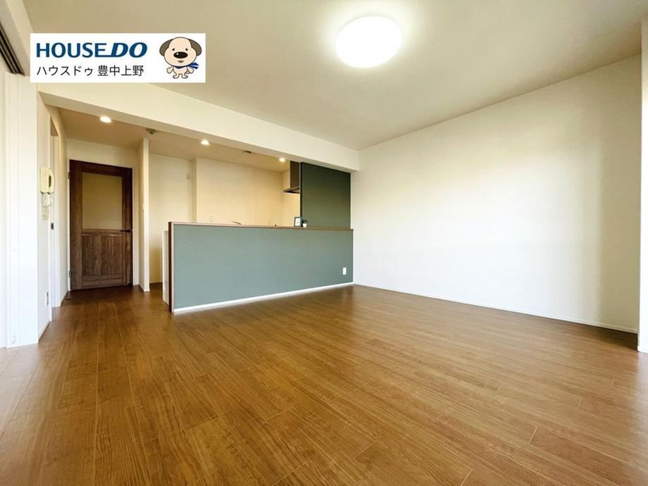 3LDK apartment in Suita, Osaka - Photo 1