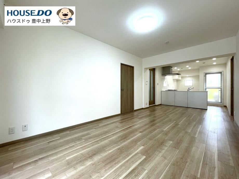 3LDK apartment in Suita, Osaka - Photo 1