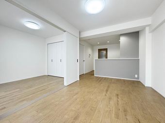 3LDK apartment in Nishi Ward