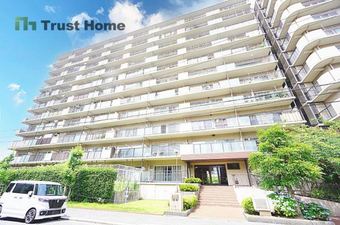 3DK apartment in Nishiyodogawa Ward