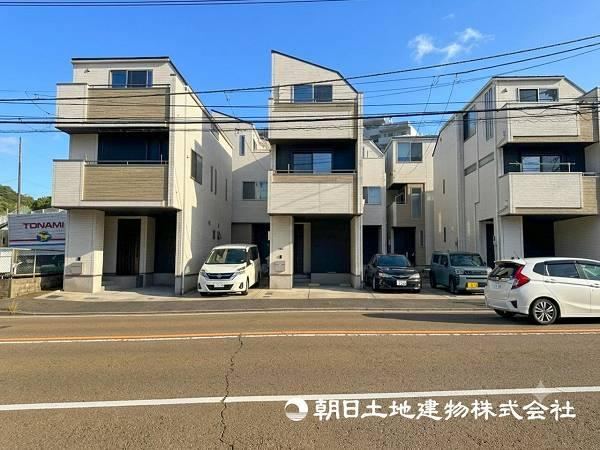3LDK house in Totsuka Ward, Yokohama, Kanagawa - Photo 1