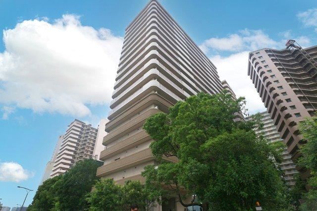 3LDK apartment in Konohana Ward, Osaka - Photo 1
