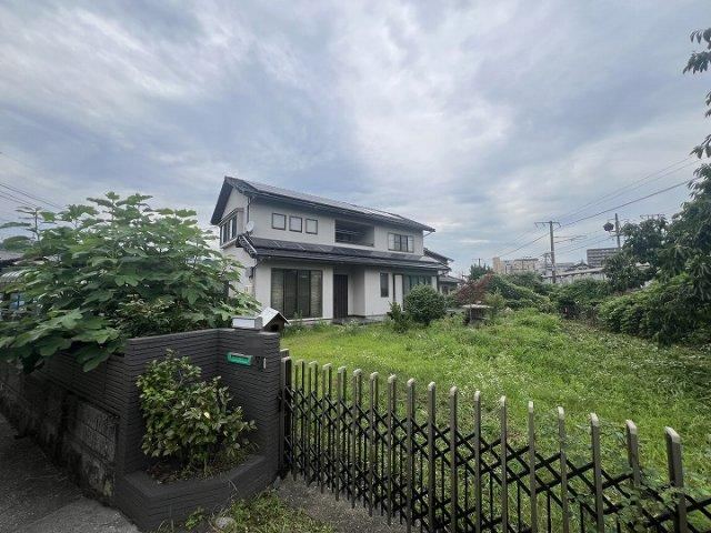 4LDK+S house in Hatsukaichi, Hiroshima - Photo 1