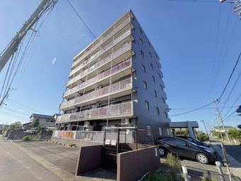 3LDK apartment in Inazawa