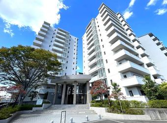 3LDK+S apartment in Sanda