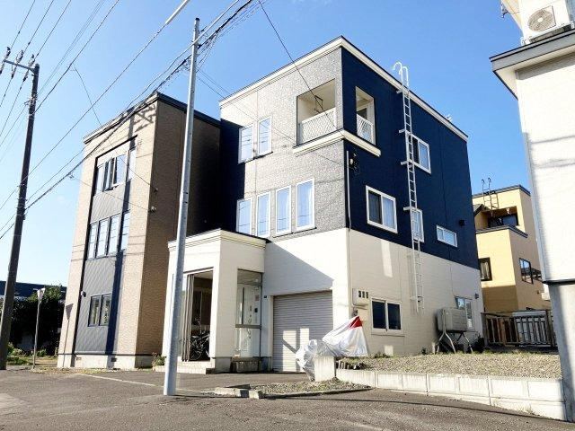 4LDK house in Teine Ward, Sapporo, Hokkaido - Photo 1