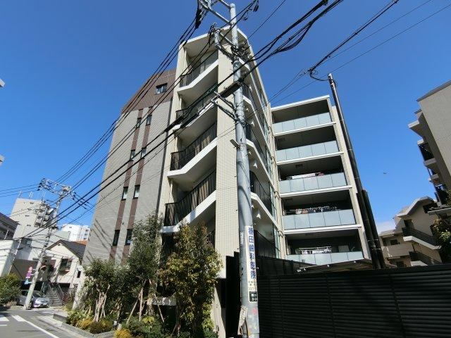 1LDK apartment in Shibuya Ward, Tokyo - Photo 1