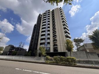 2LDK apartment in Mizuho Ward, Nagoya