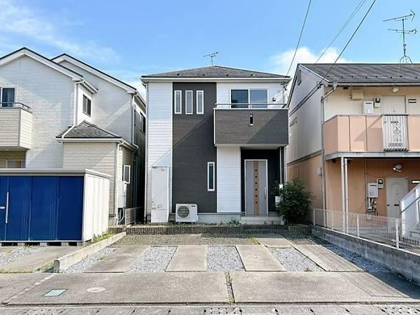 4LDK house in Ogaki, Gifu - Photo 1