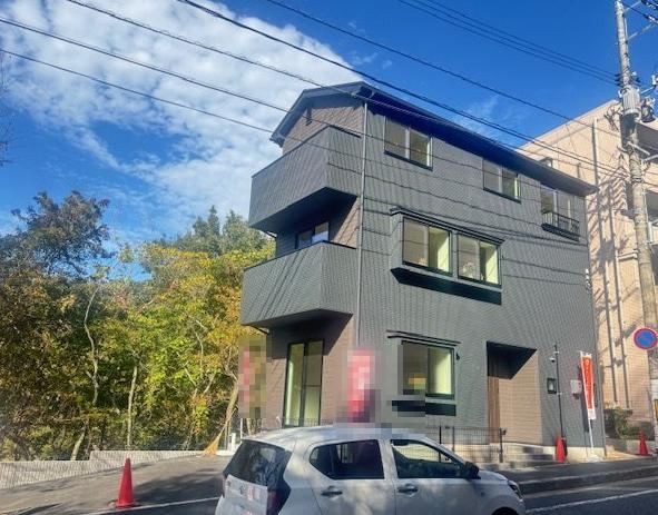 4LDK house in Saeki Ward, Hiroshima - Photo 1
