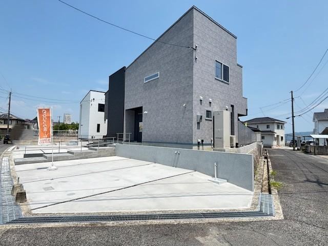 4LDK+S house in Hatsukaichi, Hiroshima - Photo 1