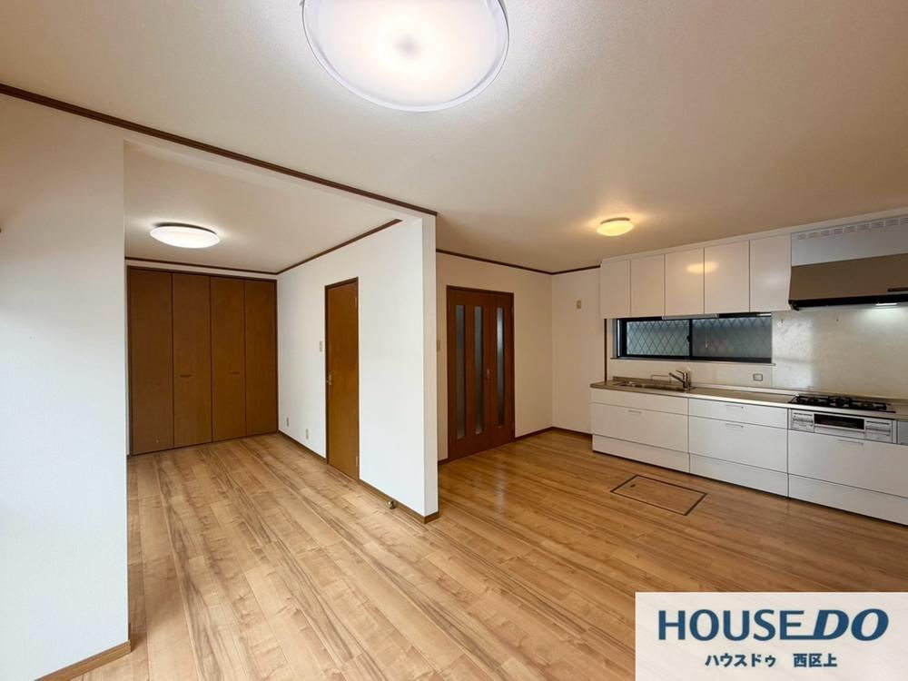 3LDK house in Sakai Ward, Sakai, Osaka - Photo 1