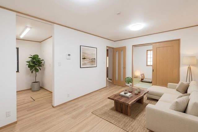 4LDK house in Koshigaya, Saitama - Photo 1