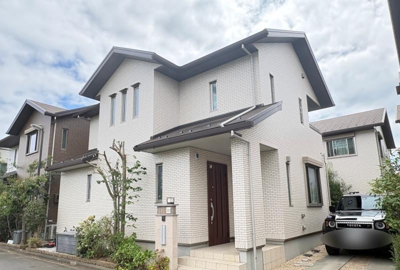 4LDK+S house in Fujisawa, Kanagawa - Photo 1