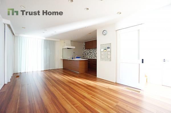 2LDK house in Tarumi Ward, Kobe, Hyogo - Photo 1