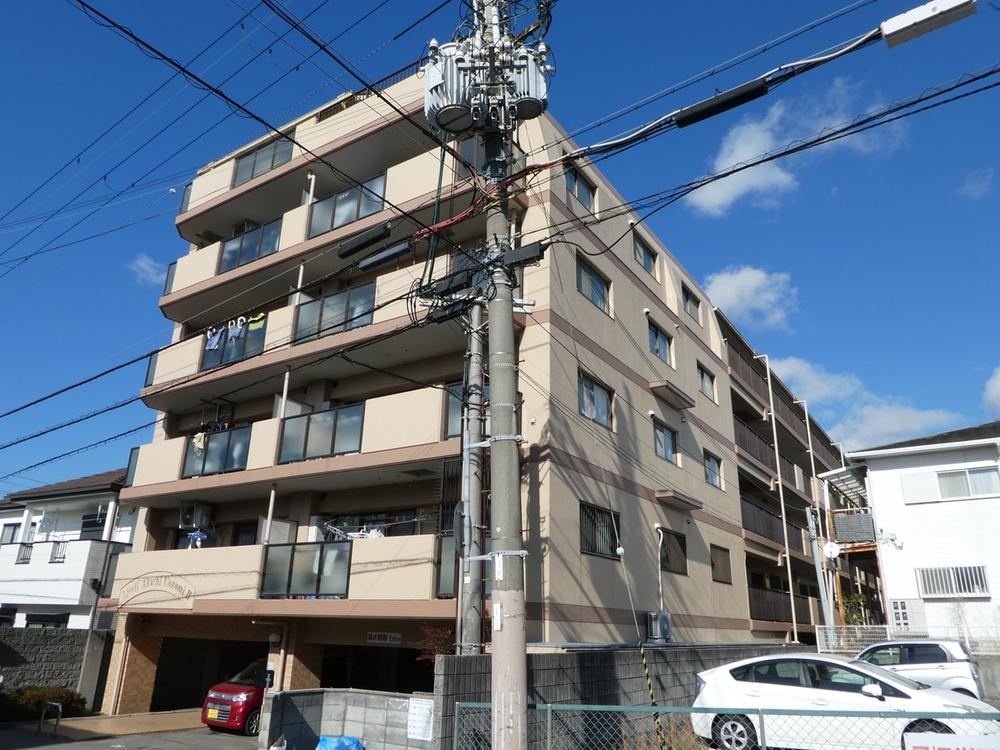 3LDK apartment in Akashi, Hyogo - Photo 1