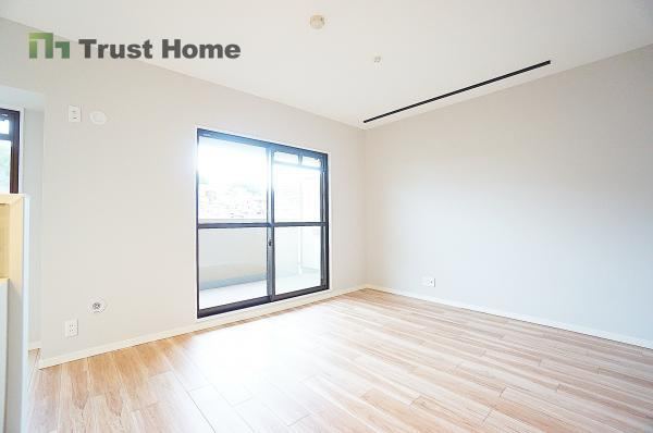 2LDK apartment in Nagata Ward, Kobe, Hyogo - Photo 1