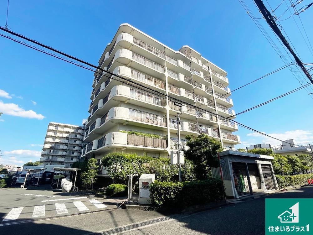 3LDK apartment in Amagasaki, Hyogo - Photo 1