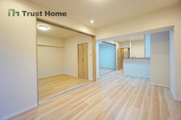3LDK apartment in Nishiyodogawa Ward, Osaka - Photo 1