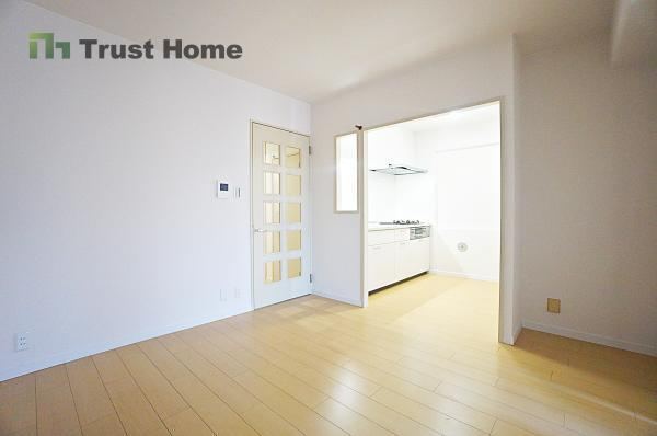 3DK apartment in Nishiyodogawa Ward, Osaka - Photo 1