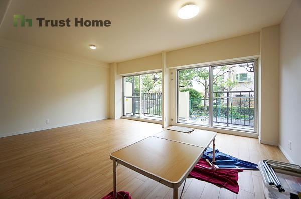 1LDK apartment in Amagasaki, Hyogo - Photo 1