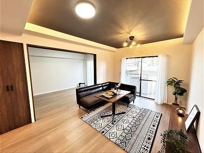 2LDK apartment in Katsushika Ward, Tokyo - Photo 1