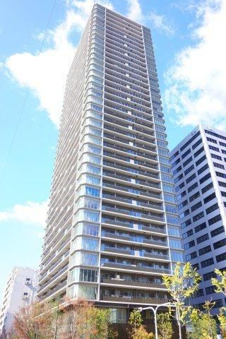 2LDK apartment in Nishi Ward, Osaka - Photo 1