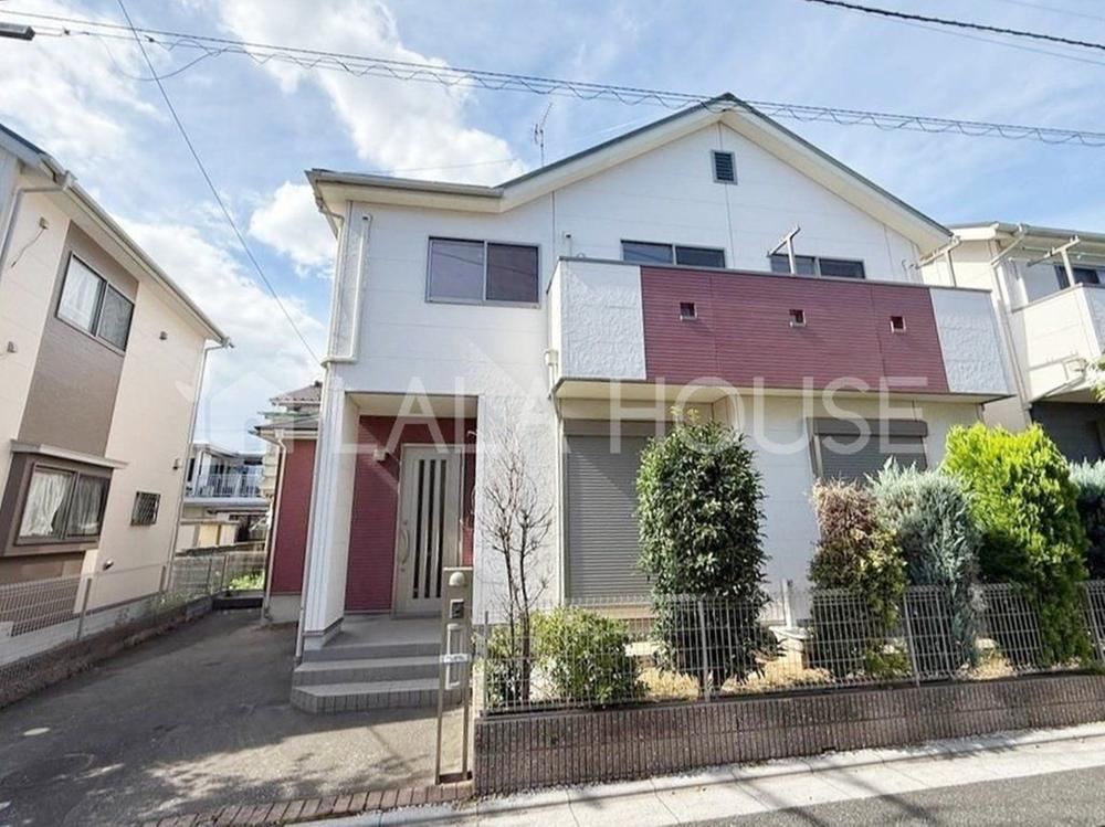 4LDK house in Kita Ward, Saitama - Photo 1