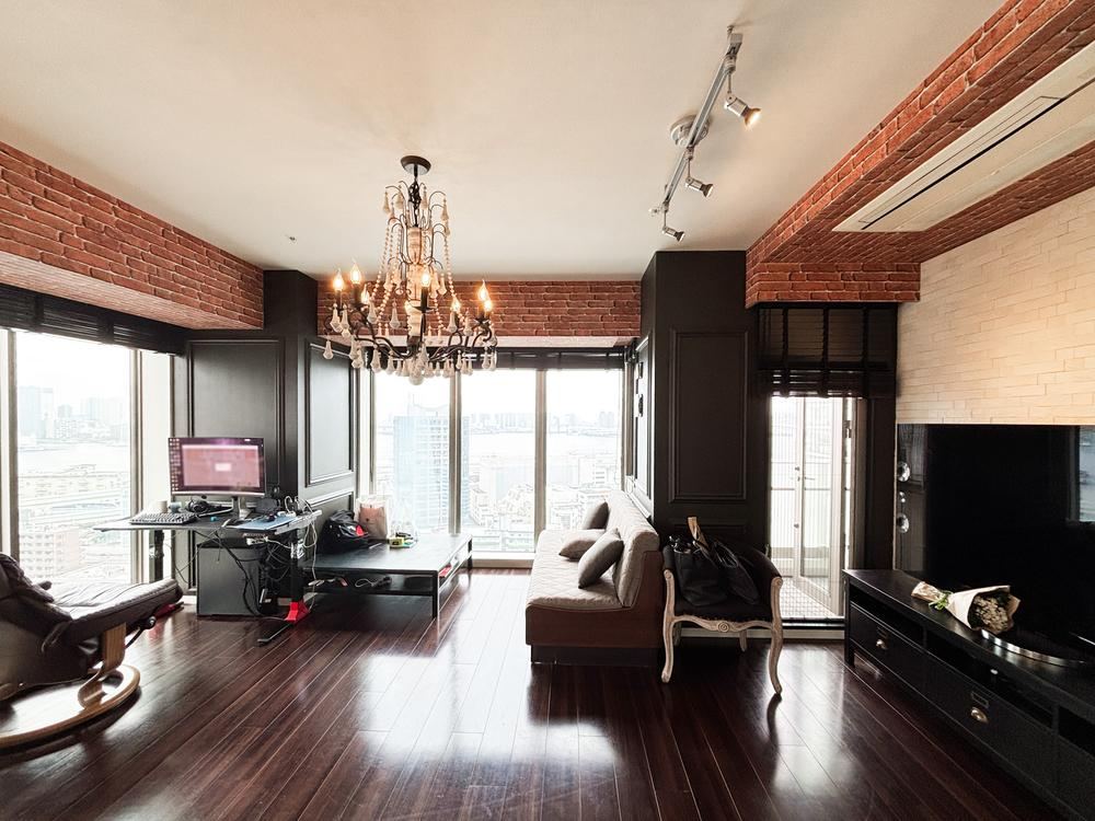 2LDK apartment in Minato Ward, Tokyo - Photo 1