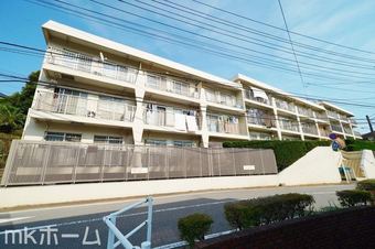 2LDK apartment in Inage Ward