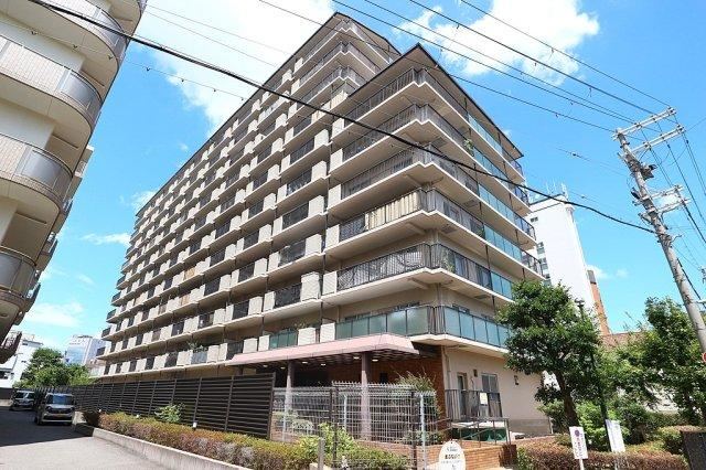 3LDK apartment in Higashinari Ward, Osaka - Photo 1