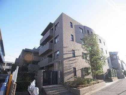 3LDK apartment in Nakano Ward, Tokyo - Photo 1