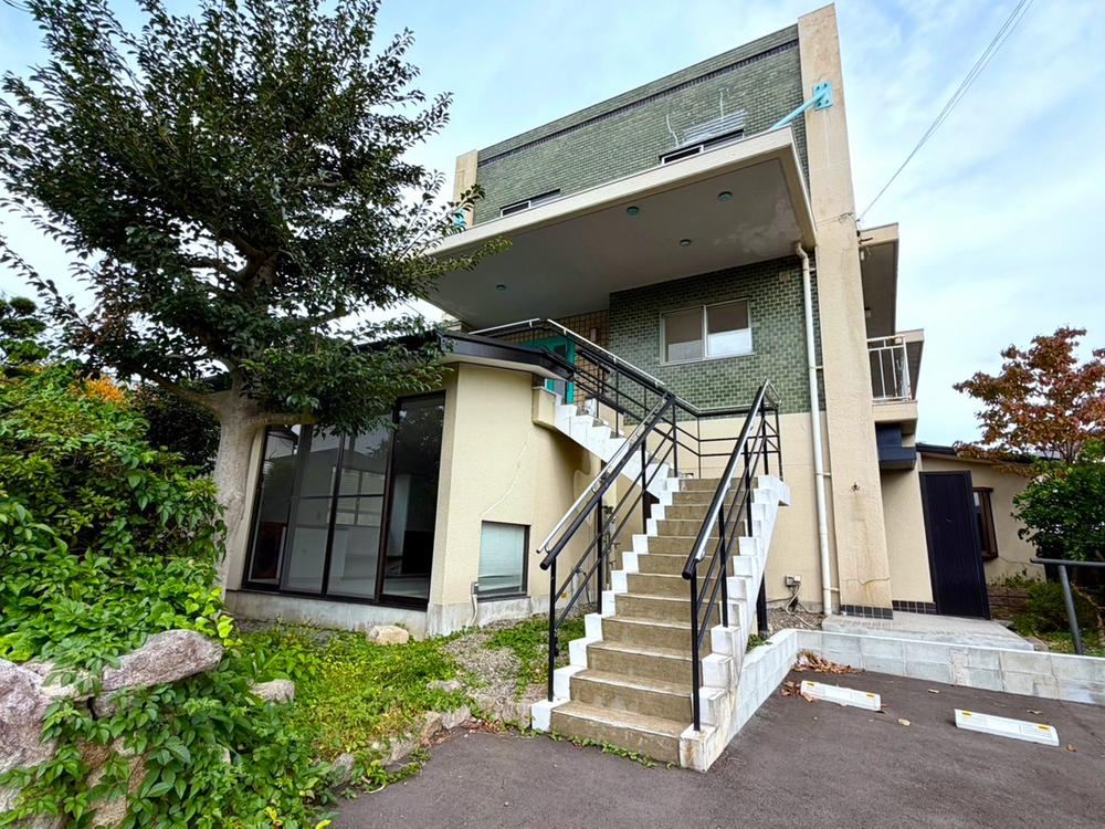 4LDK+S house in Minami Ward, Fukuoka - Photo 1