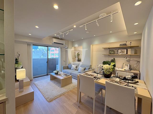 1LDK+S apartment in Chuo Ward, Tokyo - Photo 1
