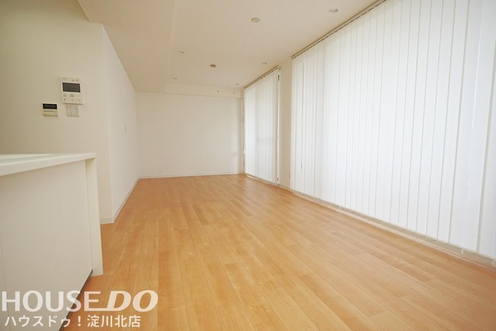 2LDK apartment in Yodogawa Ward, Osaka - Photo 1