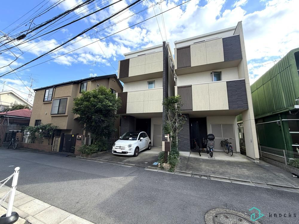 3LDK house in Suginami Ward, Tokyo - Photo 1