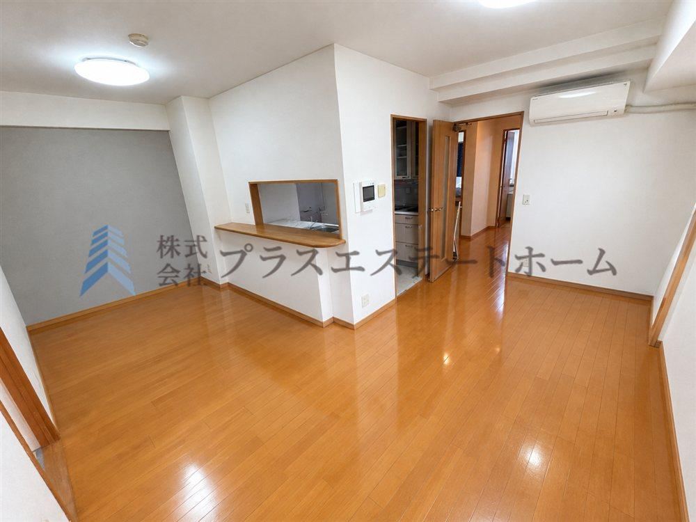 3LDK apartment in Nagata Ward, Kobe, Hyogo - Photo 1