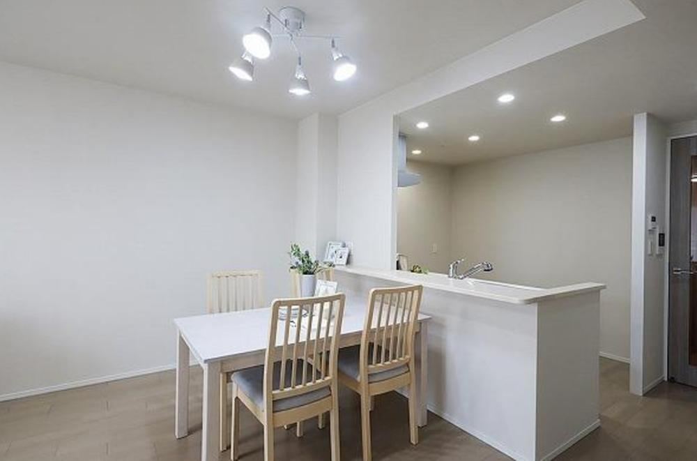 3LDK apartment in Nishinomiya, Hyogo - Photo 1