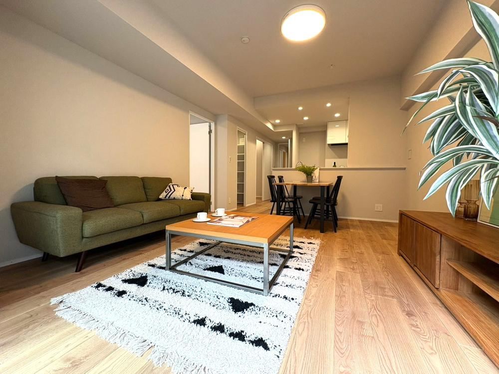 3LDK apartment in Meguro Ward, Tokyo - Photo 1