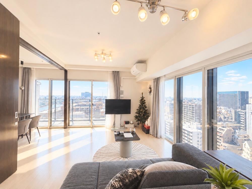 3LDK apartment in Shinagawa Ward, Tokyo - Photo 1