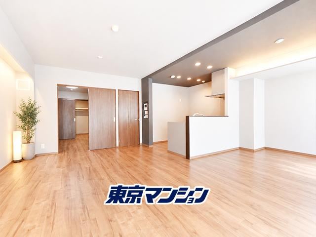3LDK apartment in Nakano Ward, Tokyo - Photo 1
