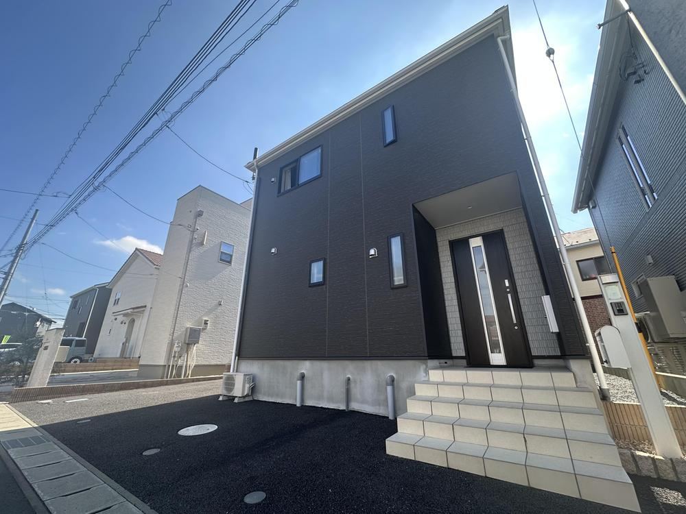 4LDK+S house in Noda, Chiba - Photo 1