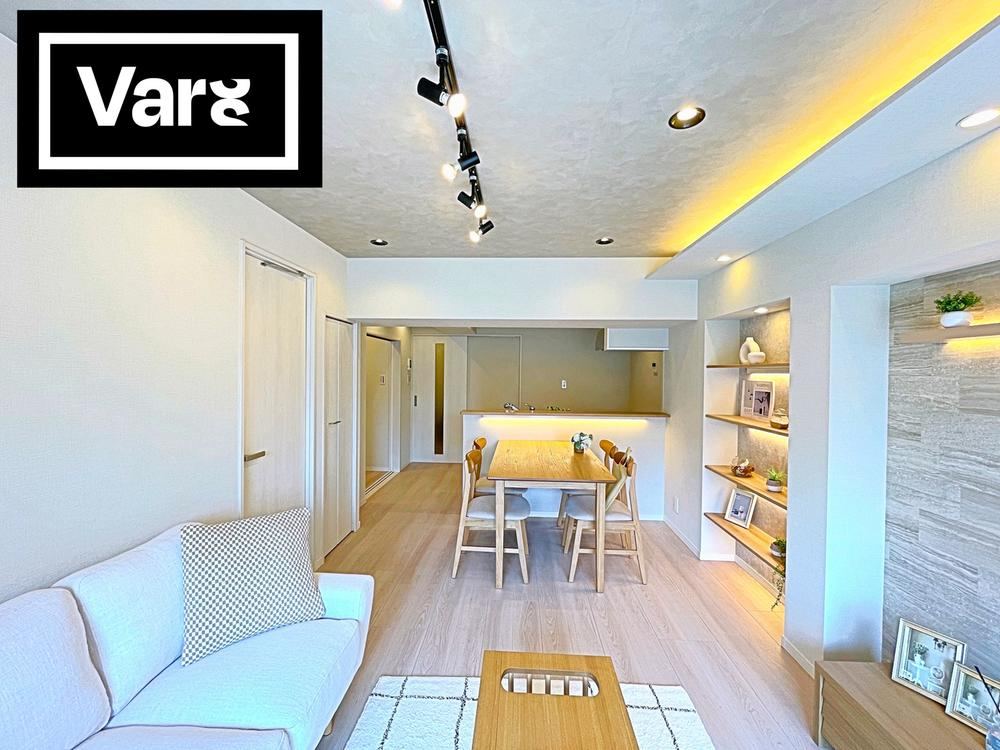 2LDK+S apartment in Itabashi Ward, Tokyo - Photo 1