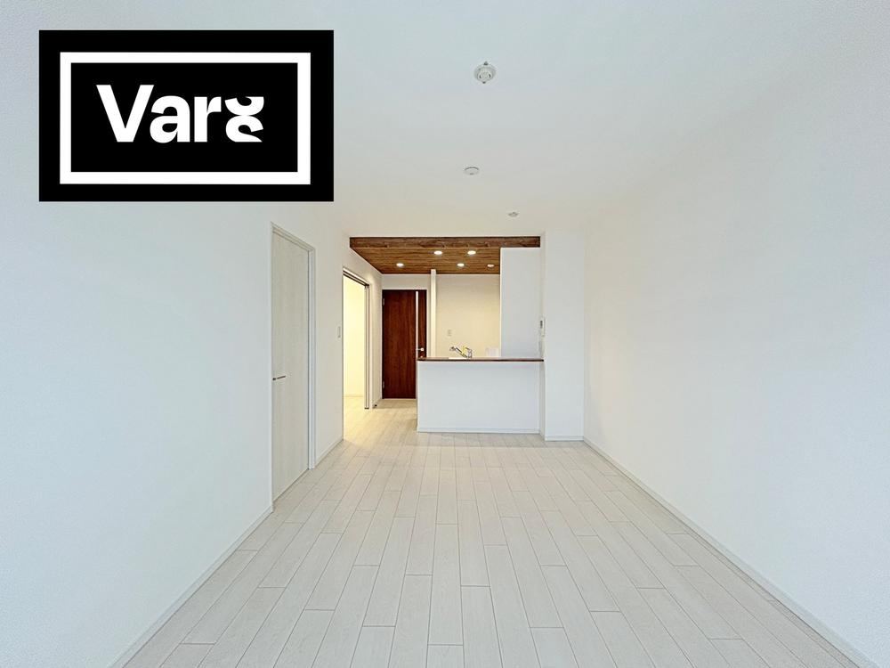 2LDK apartment in Toshima Ward, Tokyo - Photo 1